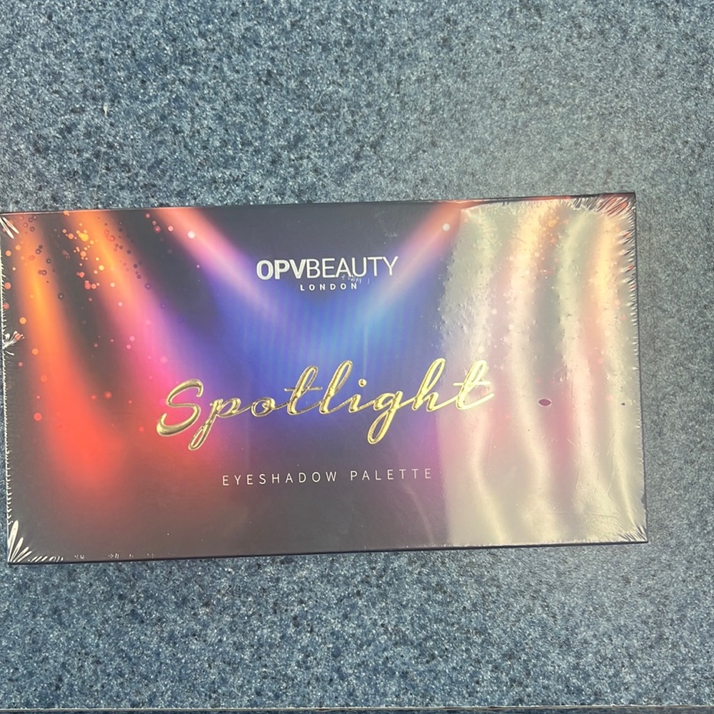 Opvbeauty eyeshadow palette